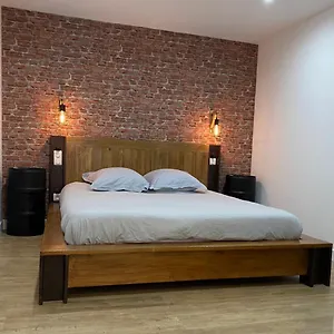 Apartment 2 Pieces Vue Mer A Proximite Des Parfumeries