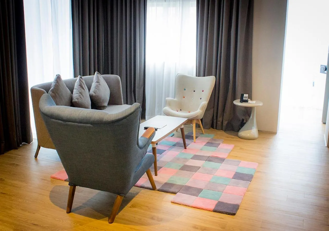 Ibis Styles Dubai Jumeira Otel