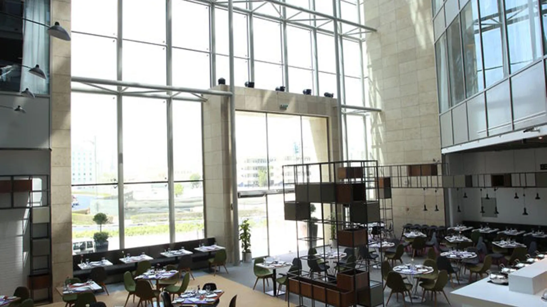 Ibis Styles Dubai Jumeira 3*,