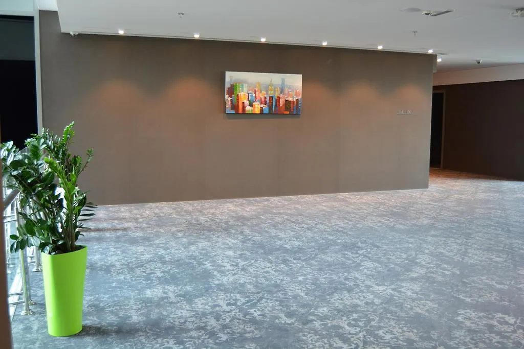 Ibis Styles Dubai Jumeira 3*,  Birleşik Arap Emirlikleri